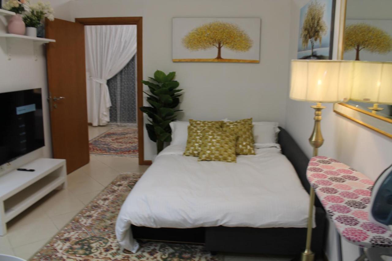 Newly Furnished Cozy 1 Bedroom Apartment Close To Jbr Beach And Metro Dubai Exterior photo